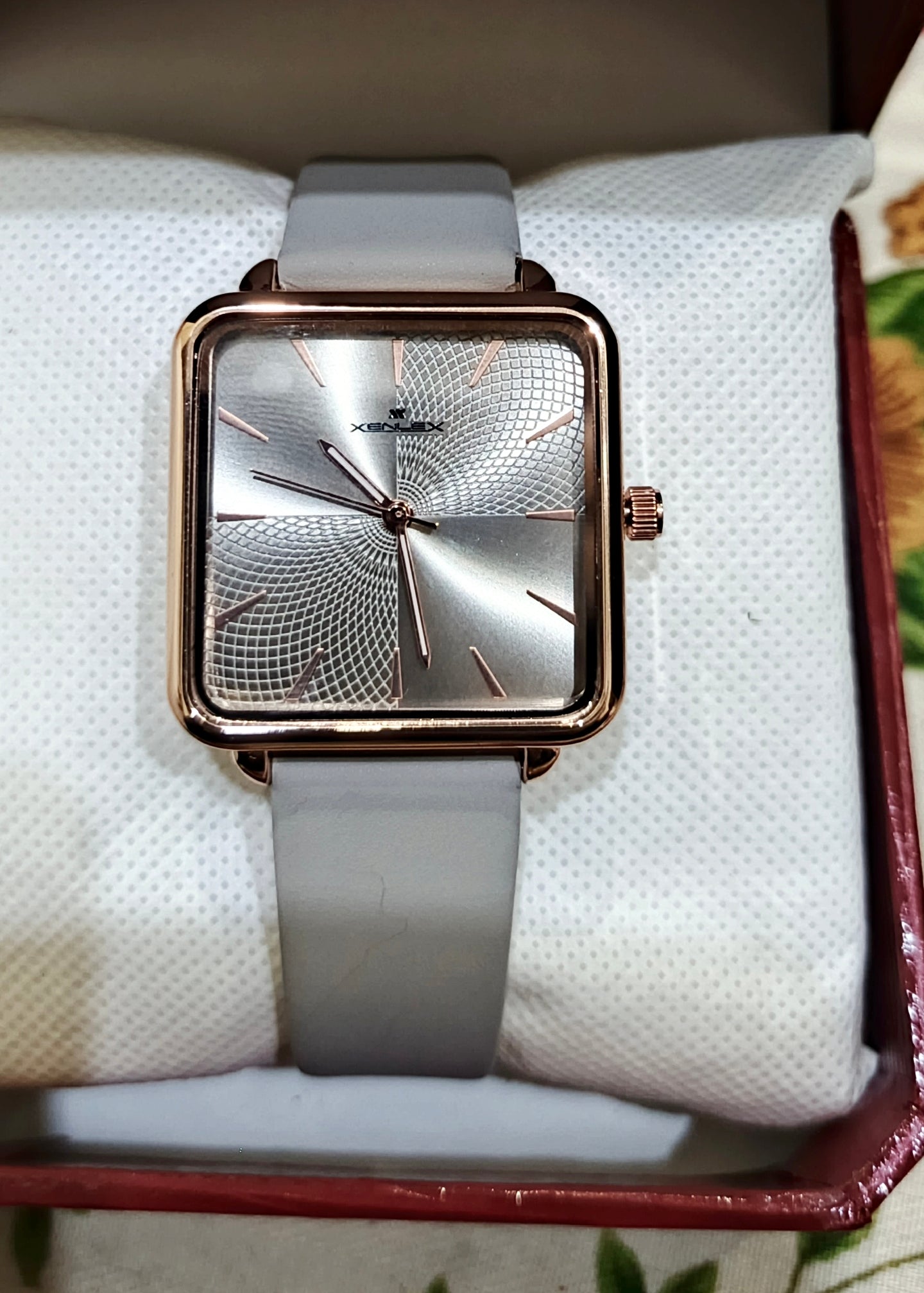 Women's Square Case Numberless Dial with Vegan Leather Strap Quartz Watches