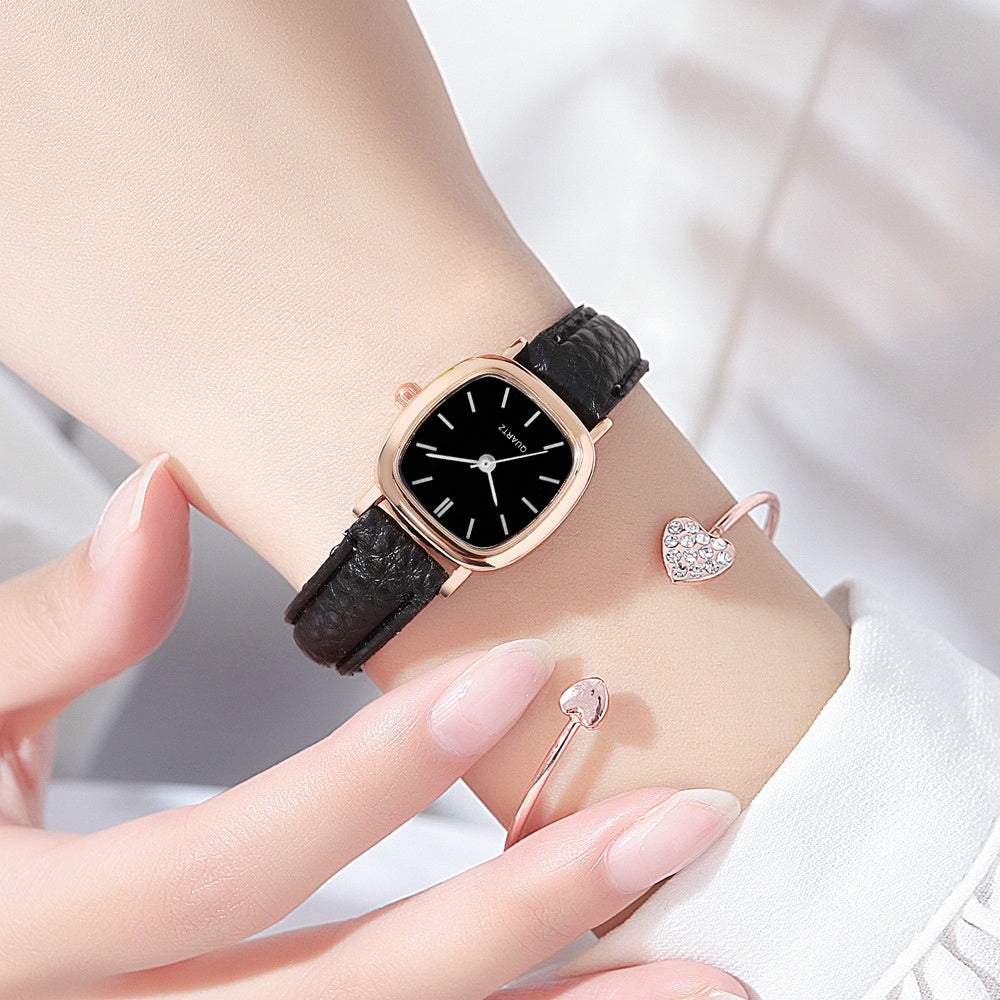 Women small square dial casual xelent watch with leather strap